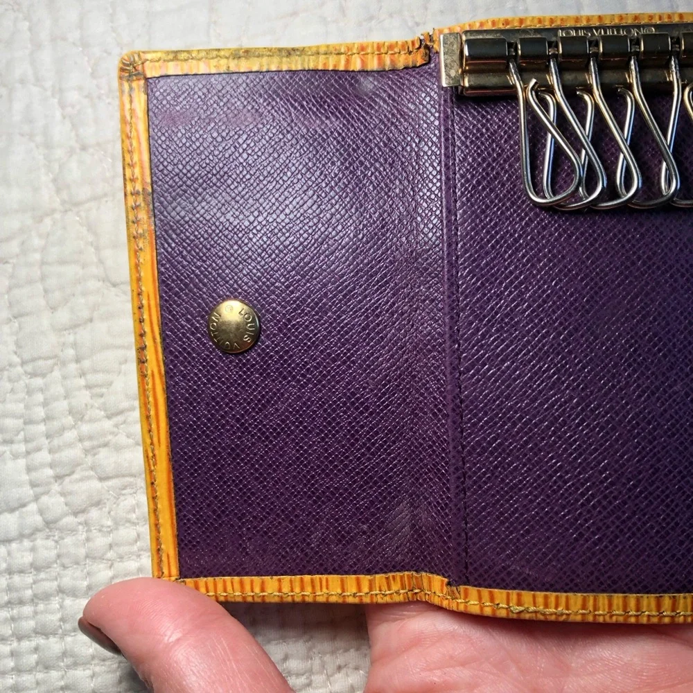 Louis Vuitton Epi Yellow Multicles 6 Ring Key Leather Case w/ purple interior